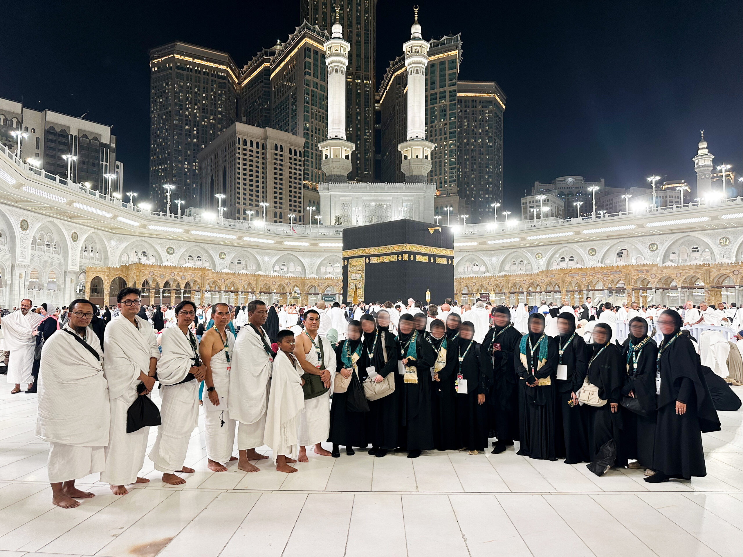 Jamaah Ahsan Perdana Umroh di Makkah