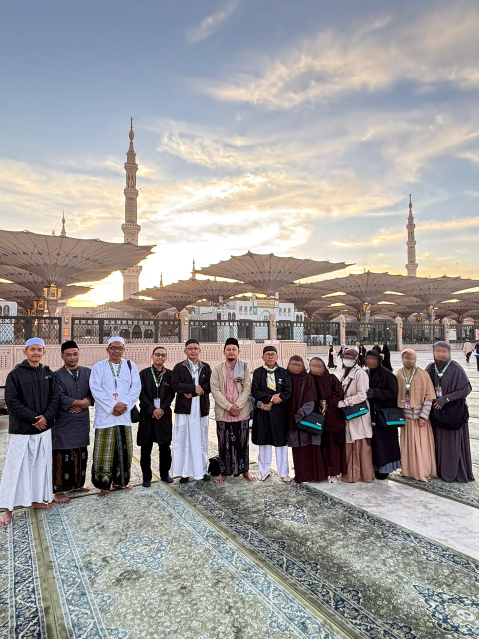 Jamaah Ahsan Perdana Masjid Nabawi